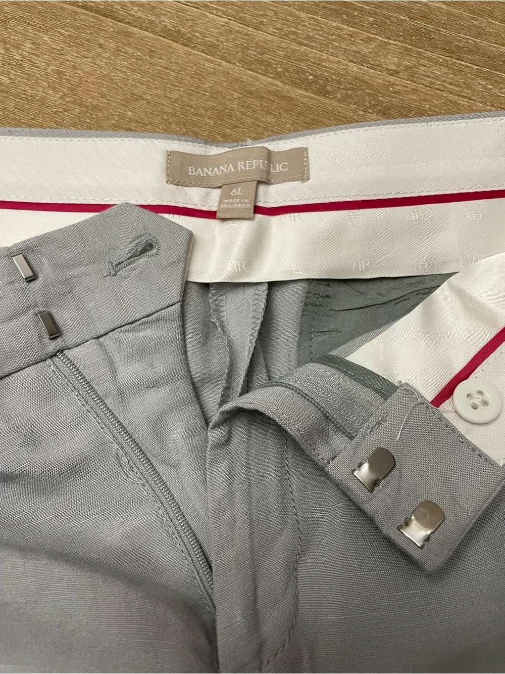 Banana Republic Women’s Light Gray Linen Blend Trouser Pants